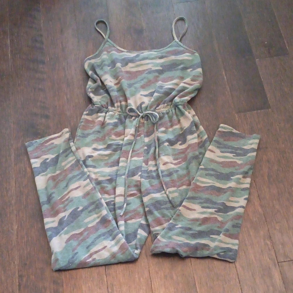 % Libian Green Camouflage Cropped Jumpsuit Romper